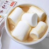 生姜糖とマシュマロの入った　ミルクコーヒー